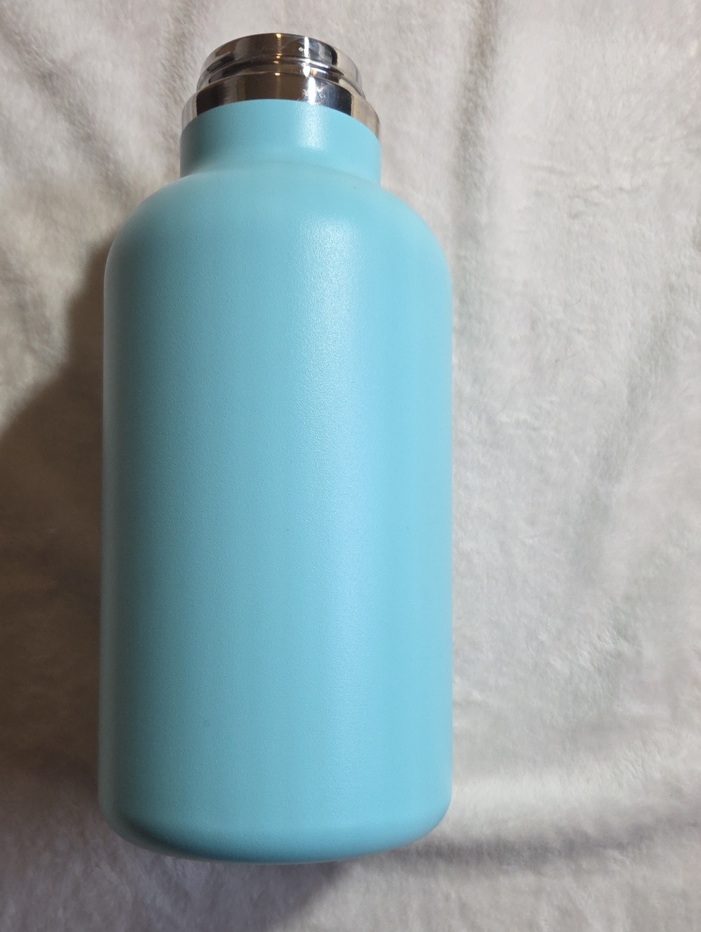 Hydroflask Wide-Mouth Vacuum Bottle with Flex Cap - 64 fl. oz. - Picture 8 of 12